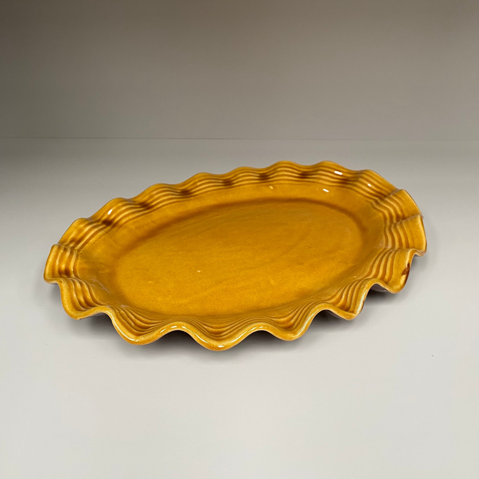 Wavy Oval Dish Rustic