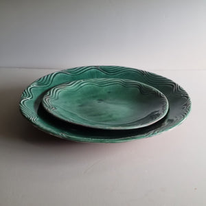 Wavy Press Moulded Plate Rustic