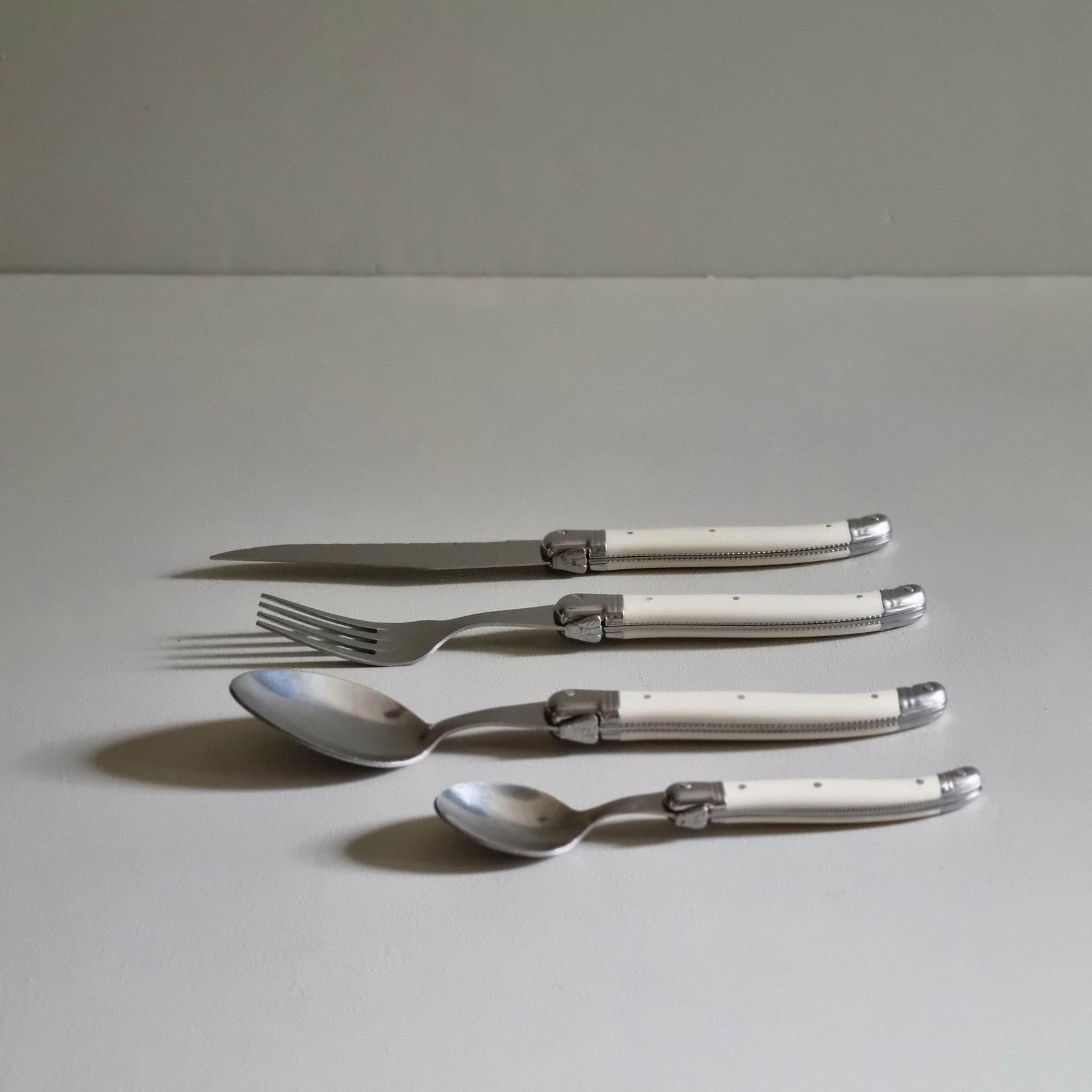 Laguiole Cutlery Set